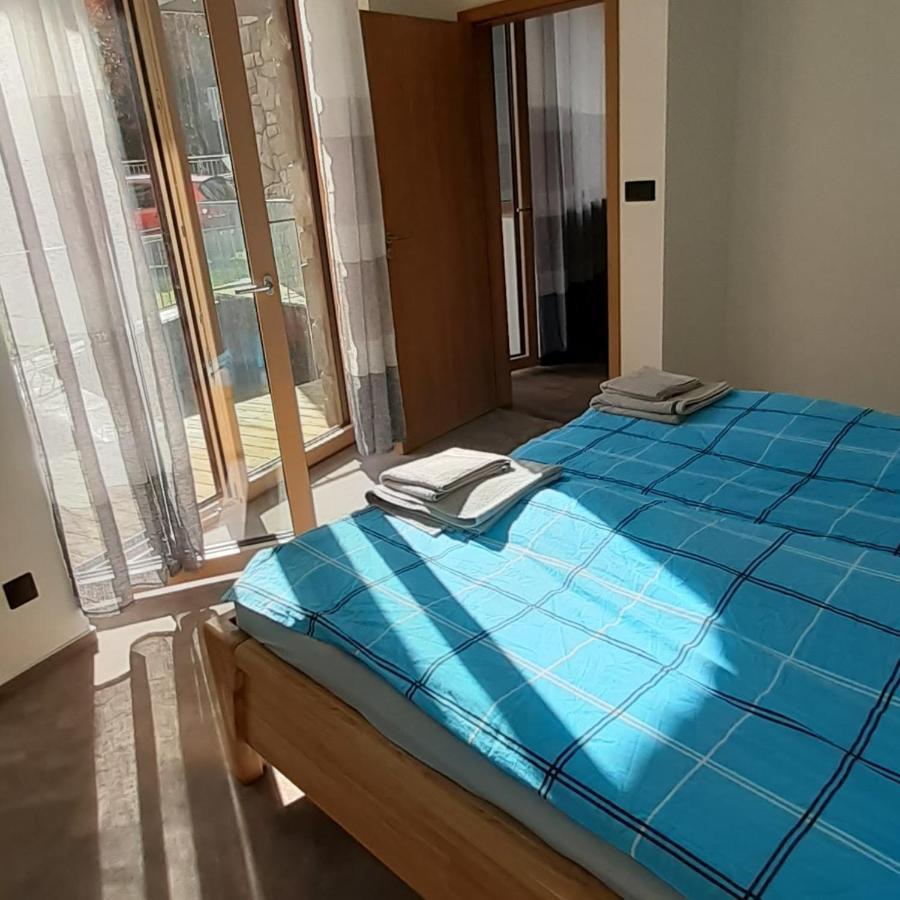 Apartman 107 Hotel Ovruc Штрбскє-Плесо Екстер'єр фото